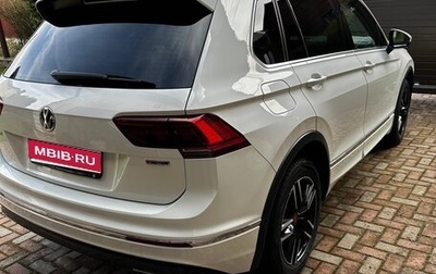 Volkswagen Tiguan II, 2018 год, 3 250 000 рублей, 1 фотография