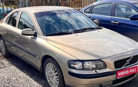 Volvo S60 III, 2001 год, 445 000 рублей, 1 фотография