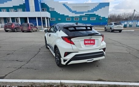 Toyota C-HR I рестайлинг, 2019 год, 2 200 000 рублей, 9 фотография