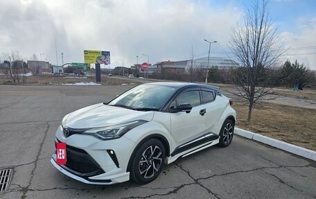 Toyota C-HR I рестайлинг, 2019 год, 2 200 000 рублей, 8 фотография