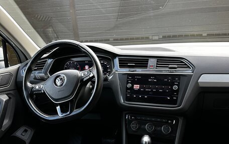 Volkswagen Tiguan II, 2018 год, 3 250 000 рублей, 7 фотография