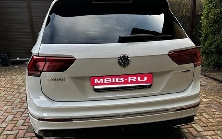 Volkswagen Tiguan II, 2018 год, 3 250 000 рублей, 3 фотография