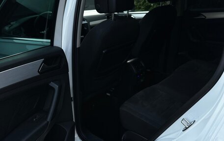 Volkswagen Tiguan II, 2018 год, 3 250 000 рублей, 17 фотография