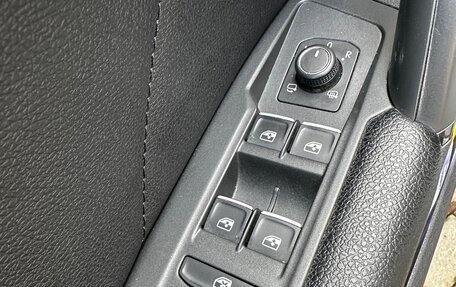 Volkswagen Tiguan II, 2018 год, 3 250 000 рублей, 19 фотография