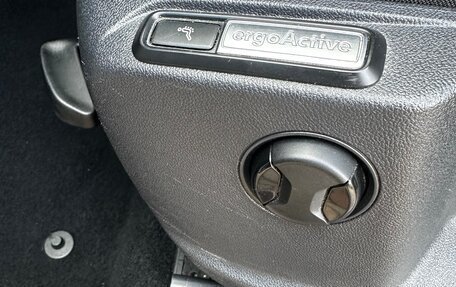 Volkswagen Tiguan II, 2018 год, 3 250 000 рублей, 18 фотография