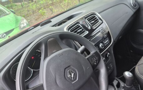 Renault Logan II, 2014 год, 800 000 рублей, 6 фотография