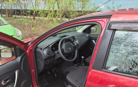 Renault Logan II, 2014 год, 800 000 рублей, 5 фотография