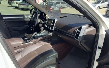 Porsche Cayenne III, 2011 год, 1 700 000 рублей, 15 фотография