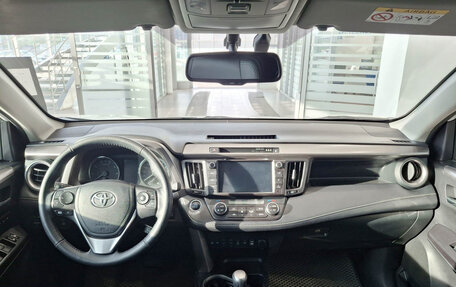 Toyota RAV4, 2019 год, 2 991 000 рублей, 18 фотография