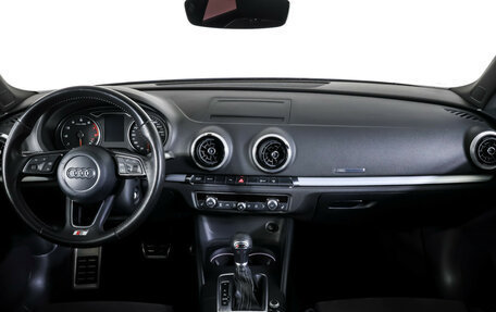 Audi A3, 2016 год, 1 990 000 рублей, 12 фотография