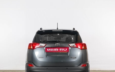 Toyota RAV4, 2015 год, 2 499 000 рублей, 6 фотография