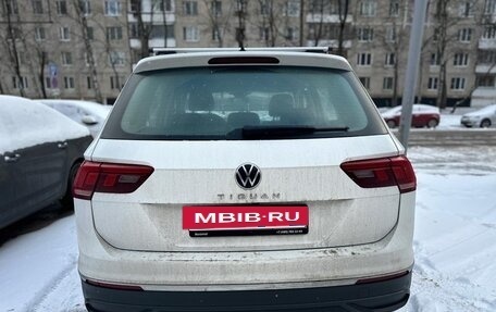 Volkswagen Tiguan II, 2021 год, 2 700 000 рублей, 4 фотография