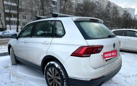 Volkswagen Tiguan II, 2021 год, 2 700 000 рублей, 2 фотография