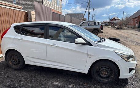 Hyundai Solaris II рестайлинг, 2014 год, 1 000 000 рублей, 2 фотография