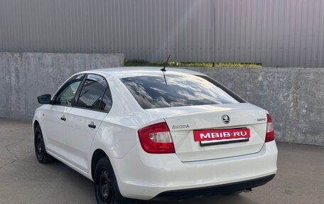 Skoda Rapid I, 2015 год, 650 000 рублей, 4 фотография