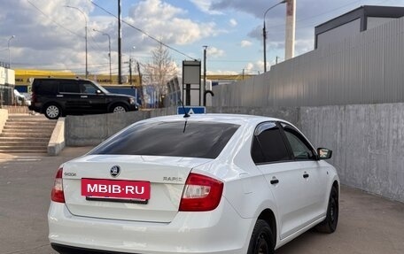 Skoda Rapid I, 2015 год, 650 000 рублей, 6 фотография
