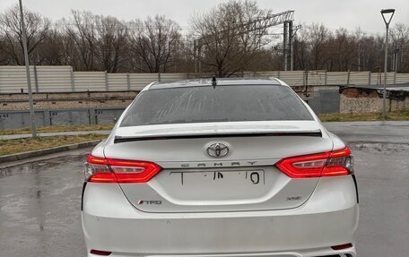 Toyota Camry, 2019 год, 2 450 000 рублей, 3 фотография