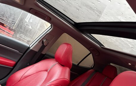 Toyota Camry, 2019 год, 2 450 000 рублей, 15 фотография