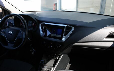 Hyundai Solaris II рестайлинг, 2018 год, 1 420 000 рублей, 21 фотография