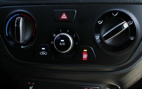 Hyundai Solaris II рестайлинг, 2018 год, 1 420 000 рублей, 19 фотография