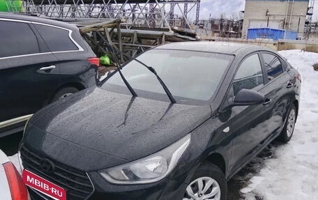 Hyundai Solaris II рестайлинг, 2017 год, 1 188 000 рублей, 1 фотография