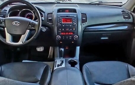 KIA Sorento II рестайлинг, 2010 год, 15 фотография