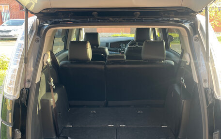 Toyota ISis I, 2014 год, 1 540 000 рублей, 18 фотография