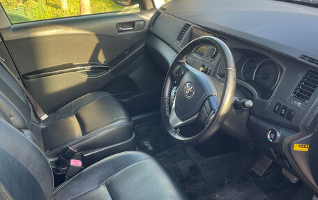 Toyota ISis I, 2014 год, 1 540 000 рублей, 22 фотография