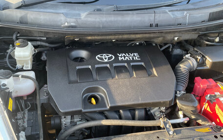 Toyota ISis I, 2014 год, 1 540 000 рублей, 32 фотография