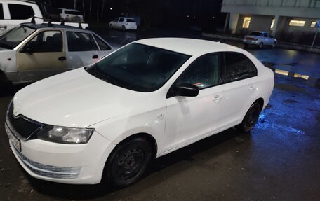Skoda Rapid I, 2015 год, 370 000 рублей, 2 фотография