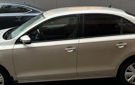 Volkswagen Jetta VI, 2012 год, 750 000 рублей, 2 фотография