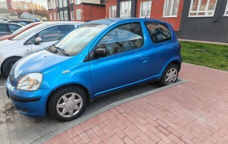 Toyota Yaris I рестайлинг, 2003 год, 350 000 рублей, 4 фотография