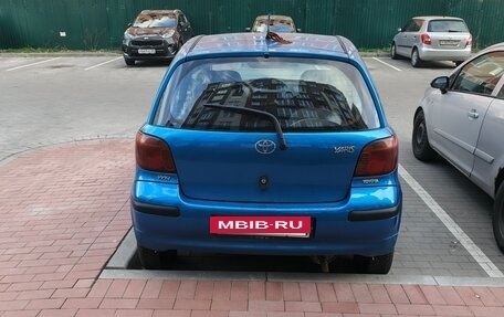 Toyota Yaris I рестайлинг, 2003 год, 350 000 рублей, 3 фотография
