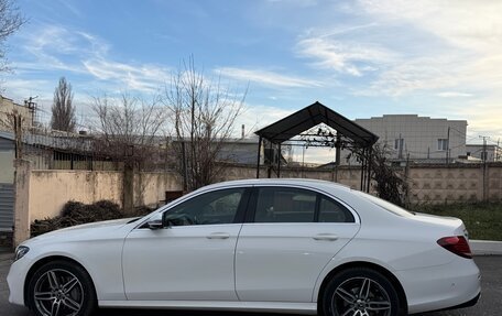 Mercedes-Benz E-Класс, 2018 год, 3 450 000 рублей, 4 фотография