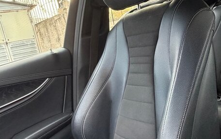 Mercedes-Benz E-Класс, 2018 год, 3 450 000 рублей, 10 фотография