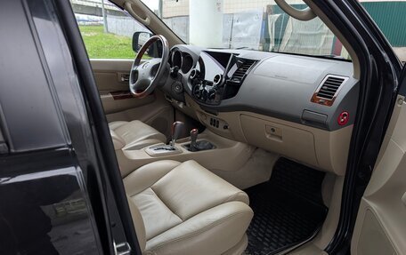 Toyota Fortuner I, 2011 год, 2 300 000 рублей, 13 фотография