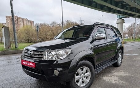 Toyota Fortuner I, 2011 год, 2 300 000 рублей, 3 фотография