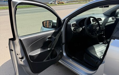 Volkswagen Polo VI (EU Market), 2011 год, 700 000 рублей, 10 фотография