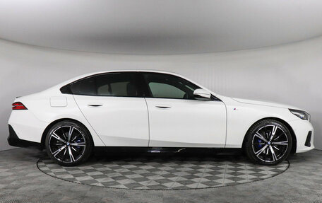 BMW 5 серия, 2023 год, 7 299 000 рублей, 6 фотография