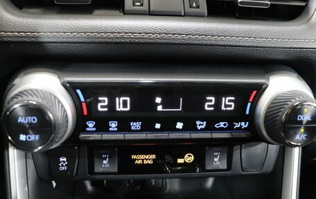 Toyota RAV4, 2020 год, 3 979 000 рублей, 19 фотография