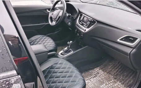 Hyundai Solaris II рестайлинг, 2017 год, 1 188 000 рублей, 5 фотография