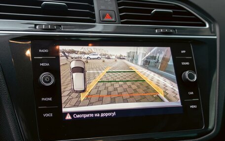 Volkswagen Tiguan II, 2019 год, 2 045 000 рублей, 14 фотография