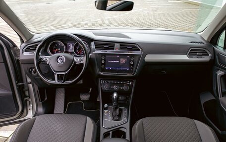 Volkswagen Tiguan II, 2019 год, 2 045 000 рублей, 16 фотография