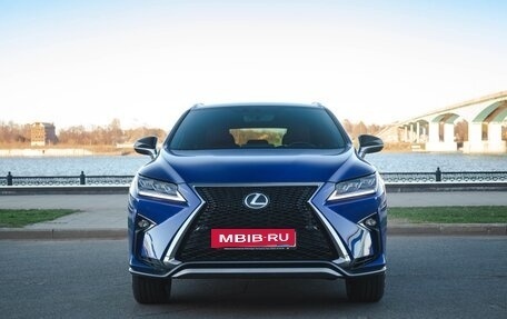 Lexus RX IV рестайлинг, 2017 год, 3 670 000 рублей, 4 фотография
