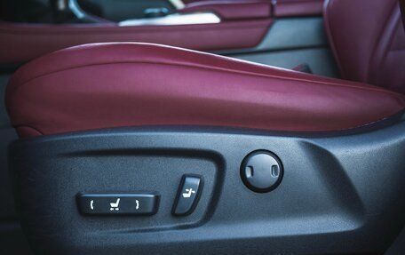 Lexus RX IV рестайлинг, 2017 год, 3 670 000 рублей, 29 фотография