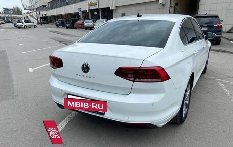 Volkswagen Passat B8 рестайлинг, 2021 год, 3 030 000 рублей, 2 фотография