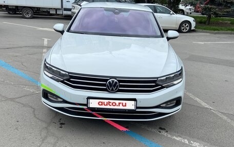 Volkswagen Passat B8 рестайлинг, 2021 год, 3 030 000 рублей, 4 фотография