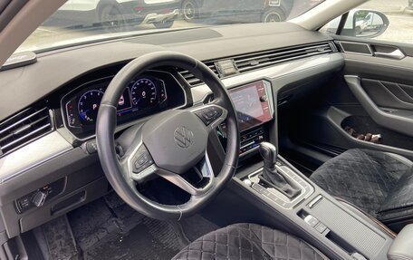 Volkswagen Passat B8 рестайлинг, 2021 год, 3 030 000 рублей, 7 фотография