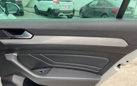 Volkswagen Passat B8 рестайлинг, 2021 год, 3 030 000 рублей, 19 фотография