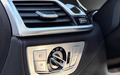 BMW 7 серия, 2016 год, 4 300 000 рублей, 19 фотография